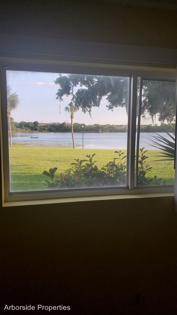 Foto del edificio - 936 Lake Destiny Rd