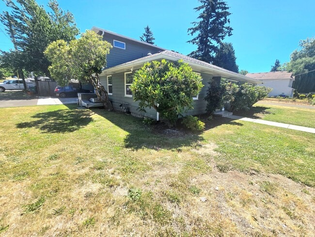 Photo - 114 SE 218th Ave (Gresham, OR) House