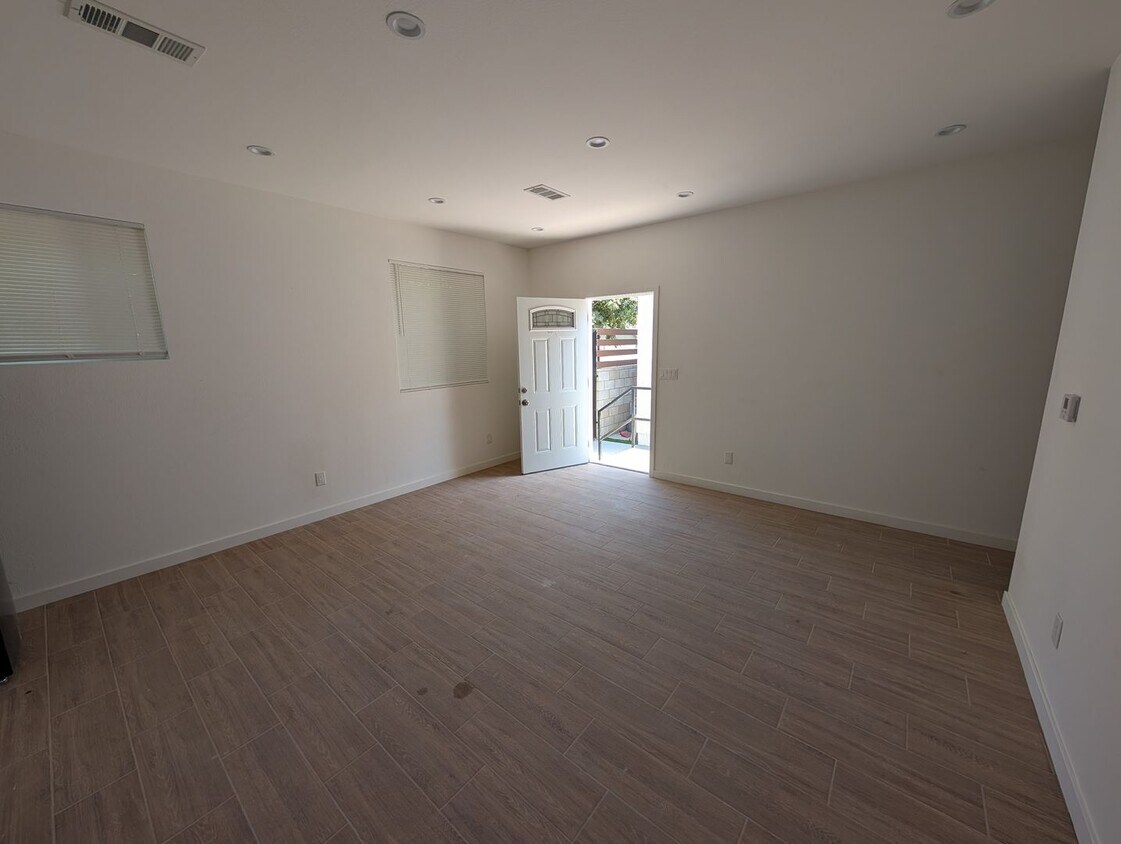 Foto principal - Central Homes