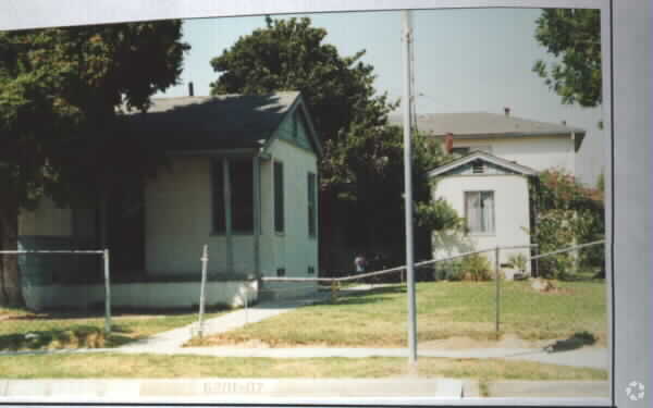 Primary Photo - 6201 Ajax Ave