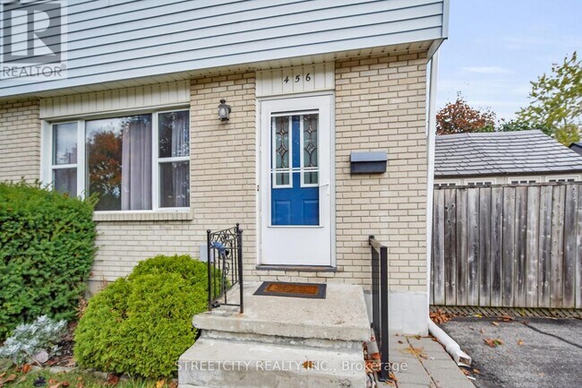 Building Photo - 456 Alston Rd