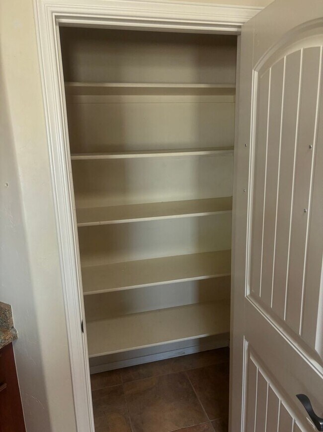 Foto del edificio - Beautiful Home Available Now!!