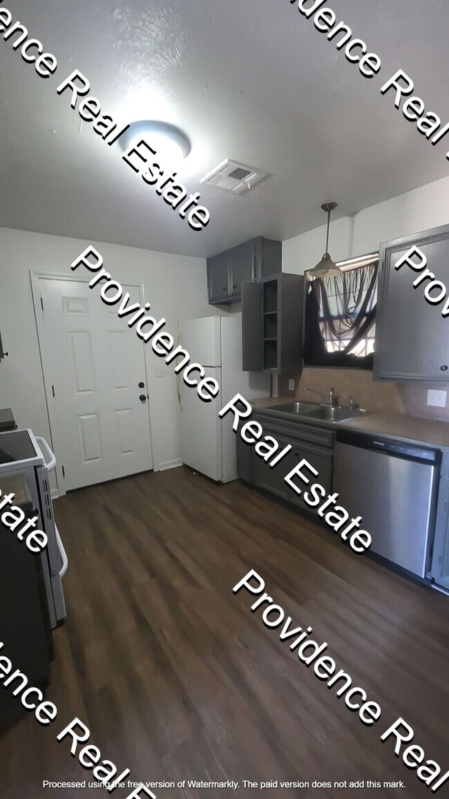 Foto del edificio - 165 Greene Ln