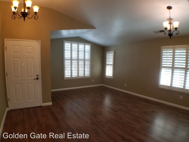 Foto del edificio - 1025 Stonecrest Dr