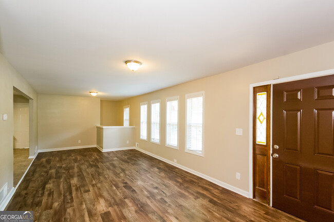 Foto del edificio - 3510 Ingledale Dr SW