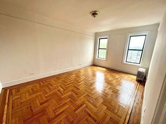 Foto del edificio - 1 bedroom in BRONX NY 10467