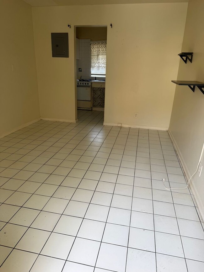 Photo - 1044 NE 16 TERR Apartment