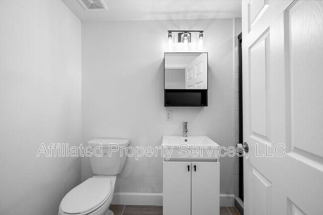 Photo - 4011 36th Ct House