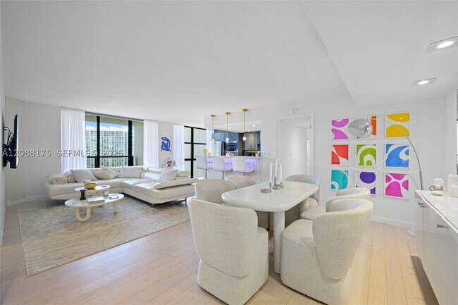 Foto del edificio - 18181 NE 31st Ct