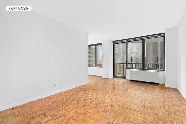 Foto del edificio - 150 E 57th St