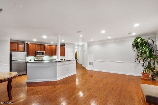 Foto del edificio - 265 Victoria Dr