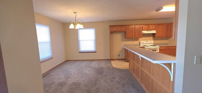 Foto del edificio - 3 Bedroom 2 Bathroom home in Nixa for $1395!