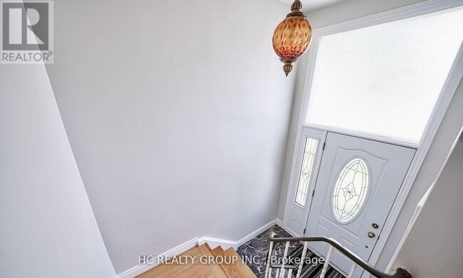 Photo du bâtiment - 20 Greyhound Dr