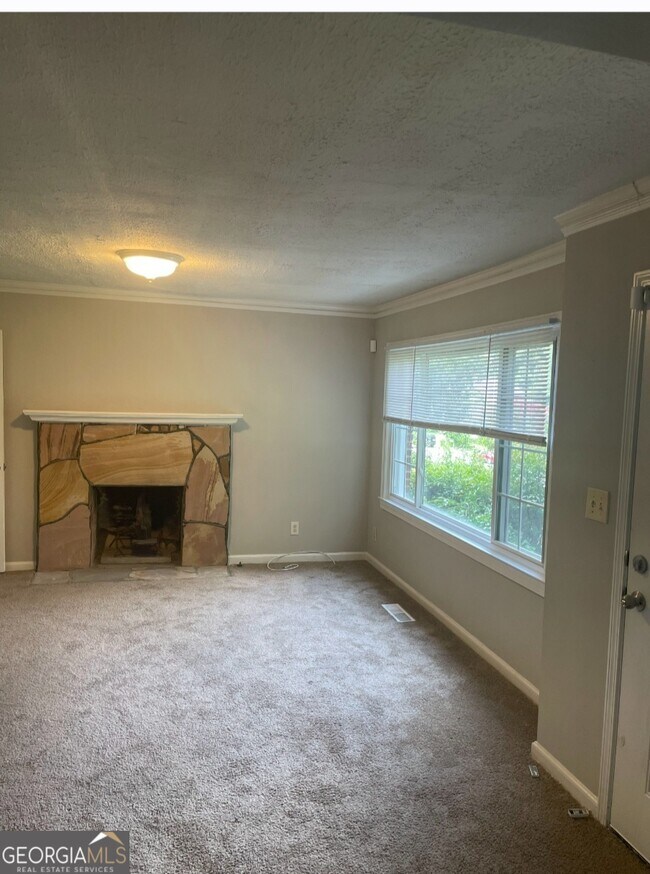 Foto del edificio - 1589 Pinehurst Dr SW
