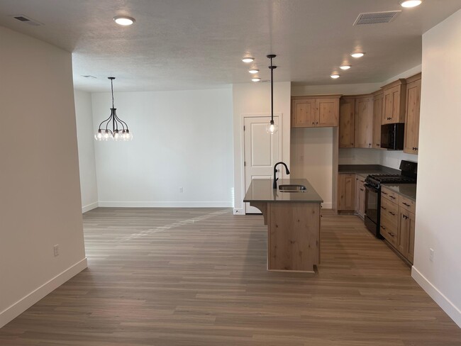 Building Photo - 4247 W Anasazi Park Ct