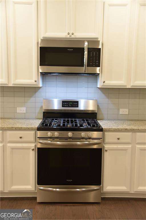 Foto del edificio - 2450 Laurel Gate Ln