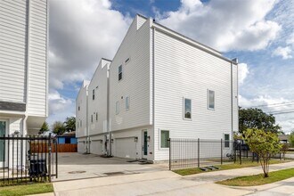 Building Photo - 4804 Gano St