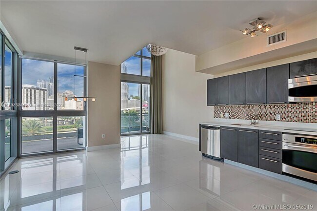 Foto del edificio - 90 SW 3rd St