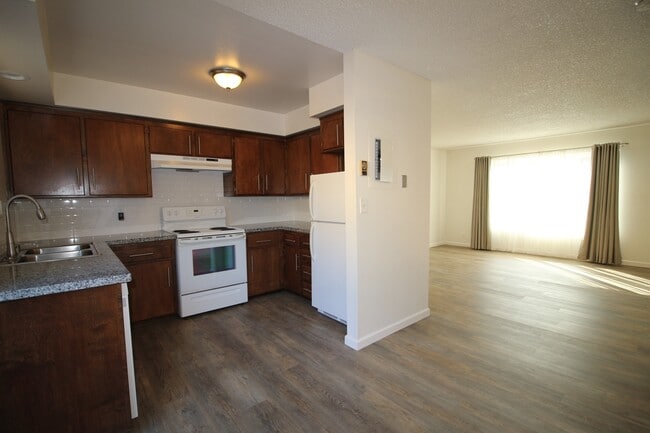 Building Photo - 1326 Galleon Way