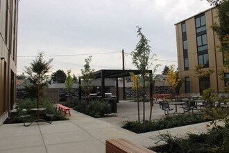 Interior Photo - Chaku Kumtuks Haws