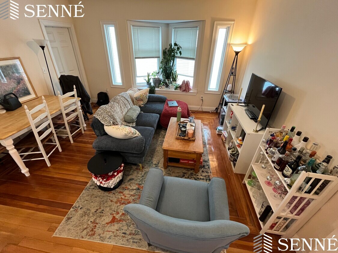 Primary Photo - 23 Willard Ave