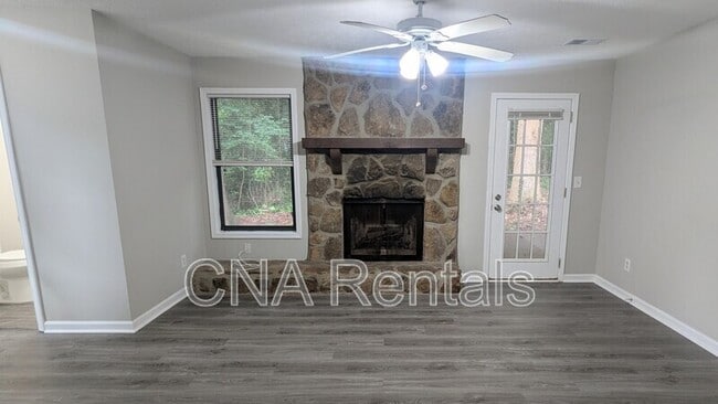 Building Photo - 1459 N Diane Ct