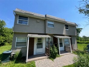 Building Photo - 520 Etna Rd