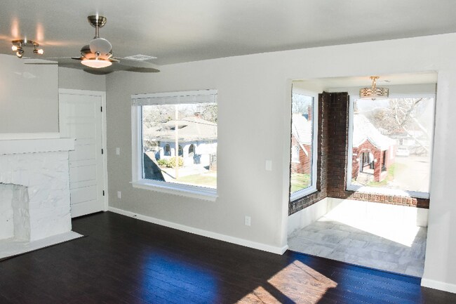 Building Photo - 1805 N Blackwelder Ave