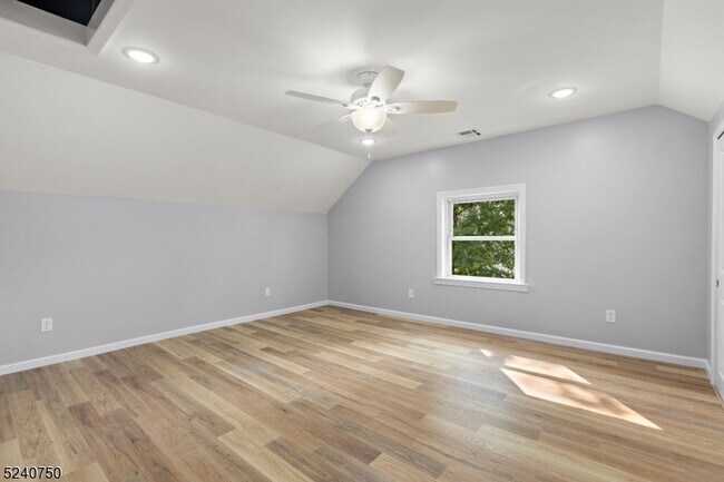 Foto del edificio - 602 Belgrove Dr