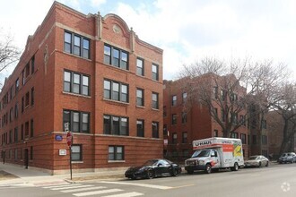 Building Photo - 3522 N Racine Ave