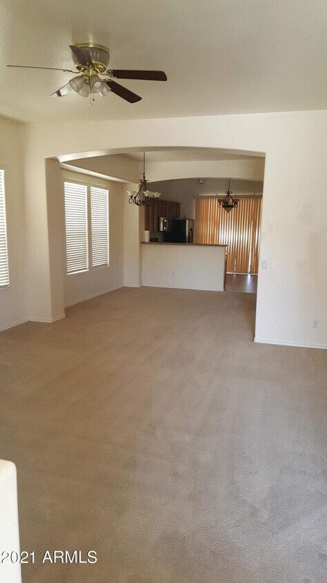 Foto principal - 1420 W Pelican Ct