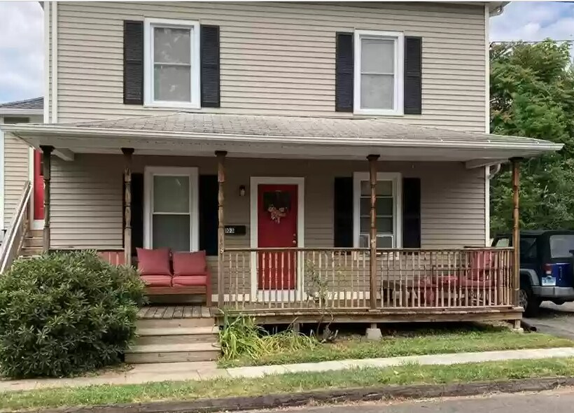 103 Birdsey Ave Unit Apartment 1, Middletown, CT 06457 Apartments in