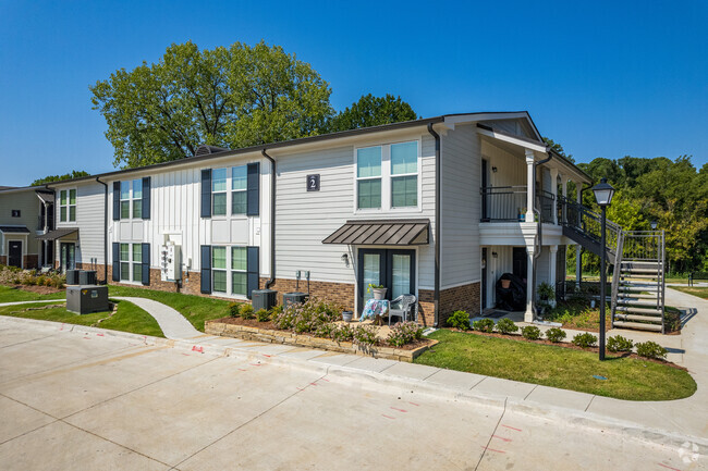 Building Photo - FERN CROSSING