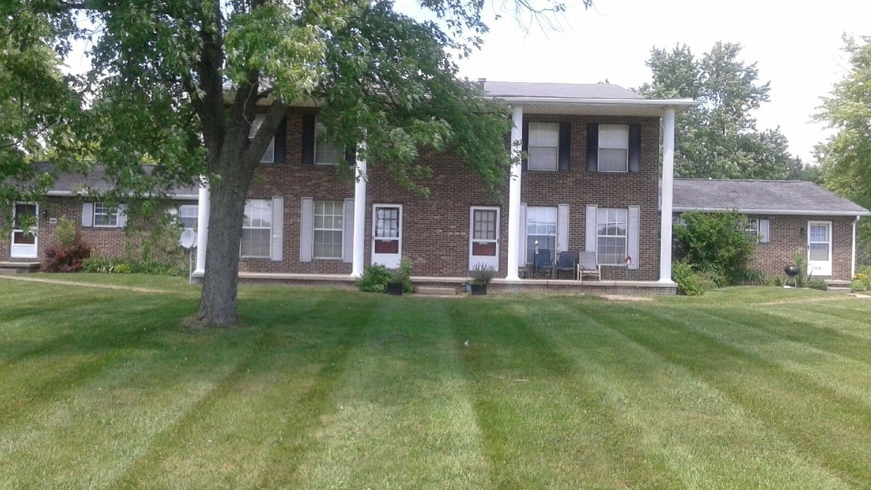 1516 Huntington Ln, Davison, MI 48423 Apartments in Davison, MI