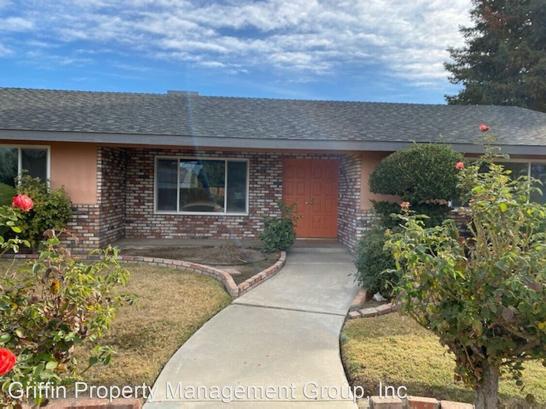 Foto principal - 3 br, 2 bath House - 1524 S. Goddard St.