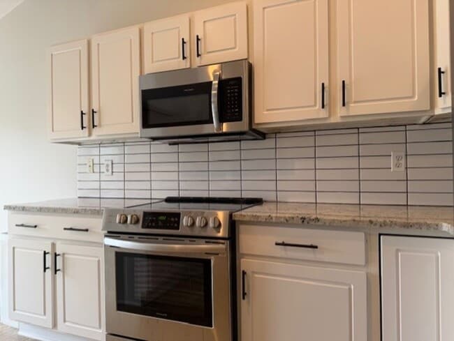 Foto del edificio - 3 Bed 1 Bathroom Single Family Home Available in Miamisburg*