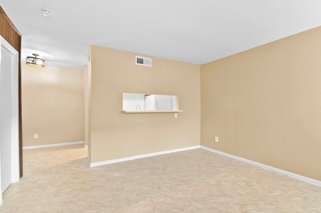 Building Photo - 9550 Deering Dr