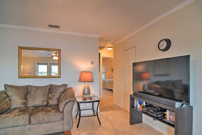 Building Photo - 5285 Coquina Key Dr SE