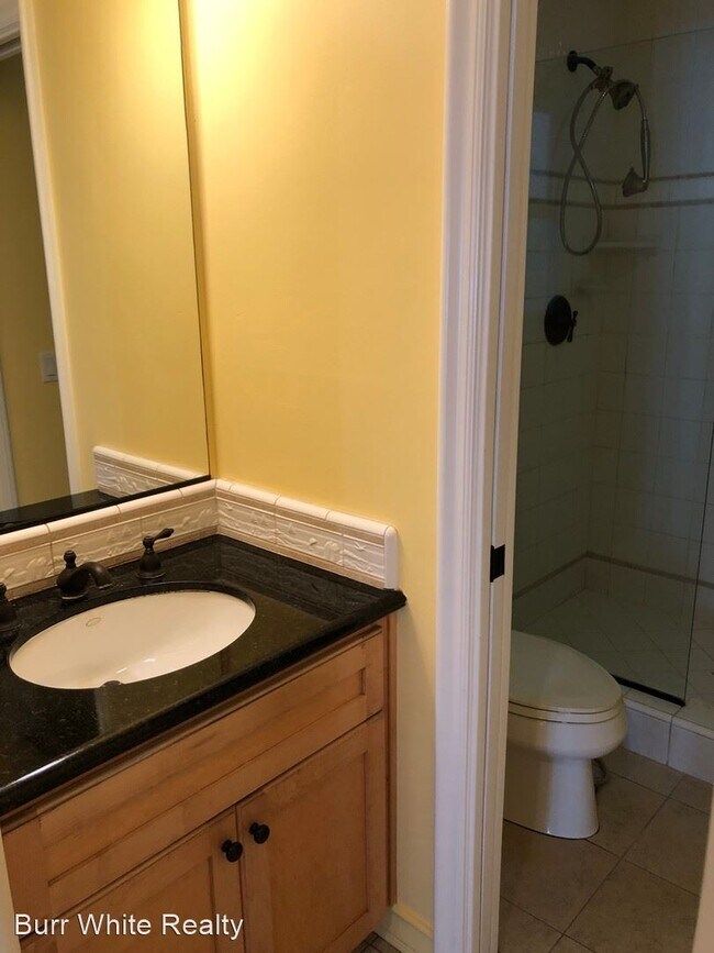 Foto del edificio - 1 br, 1 bath House - 117 30th St. A