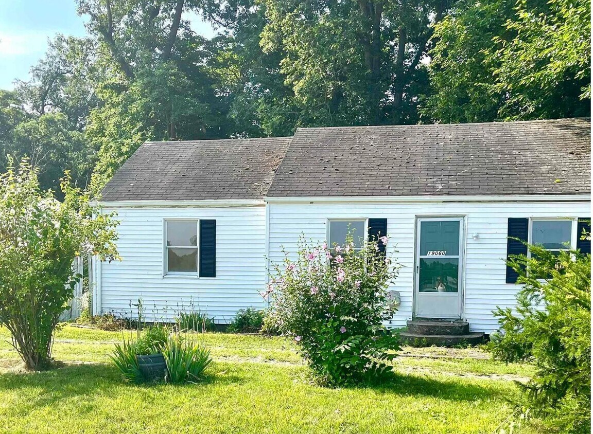 Primary Photo - 19060 Darden Rd