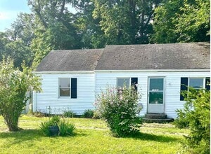 Building Photo - 19060 Darden Rd