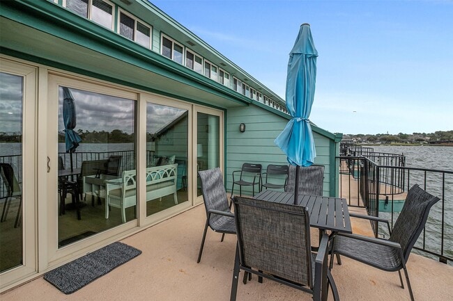 Building Photo - 7041 Kingston Cove Ln