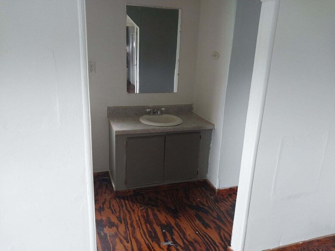 Building Photo - Fox Mobile Home Community