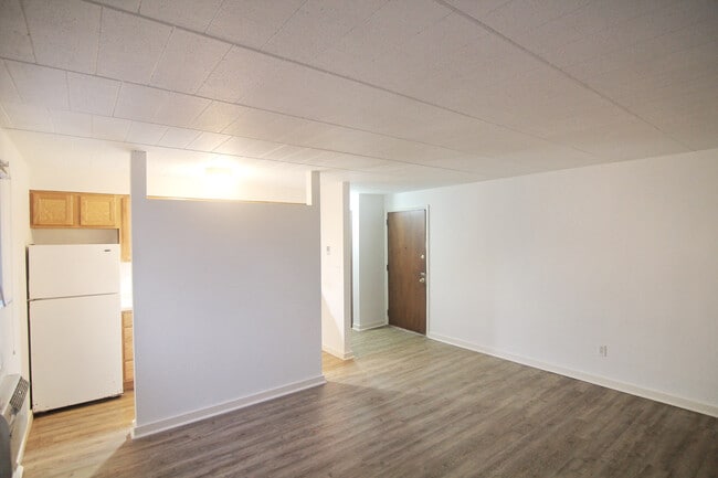 Building Photo - 453 Biddle Ave