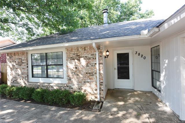 Foto del edificio - 3820 7 Gables St