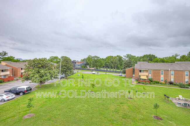 Foto del edificio - 515 Basswood Ave