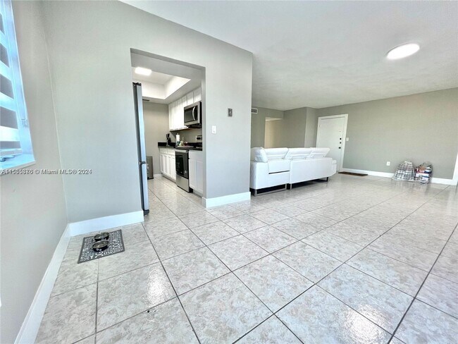 Foto del edificio - 11840 NE 19th Dr