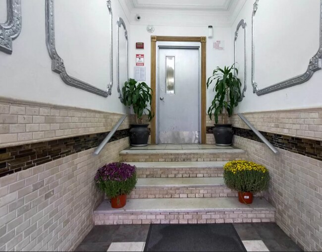 Foto del edificio - 194 Kensington Ave