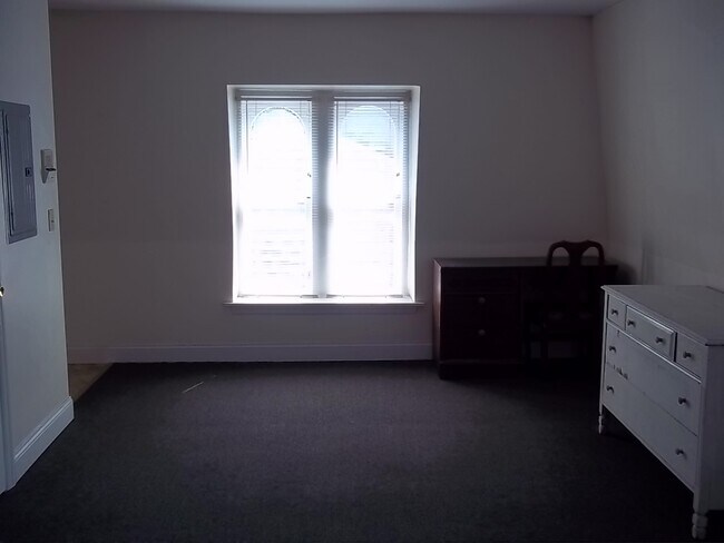 Foto del edificio - 725 W 3rd St