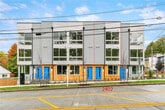 Primary Photo - 2402 SW Genesee St
